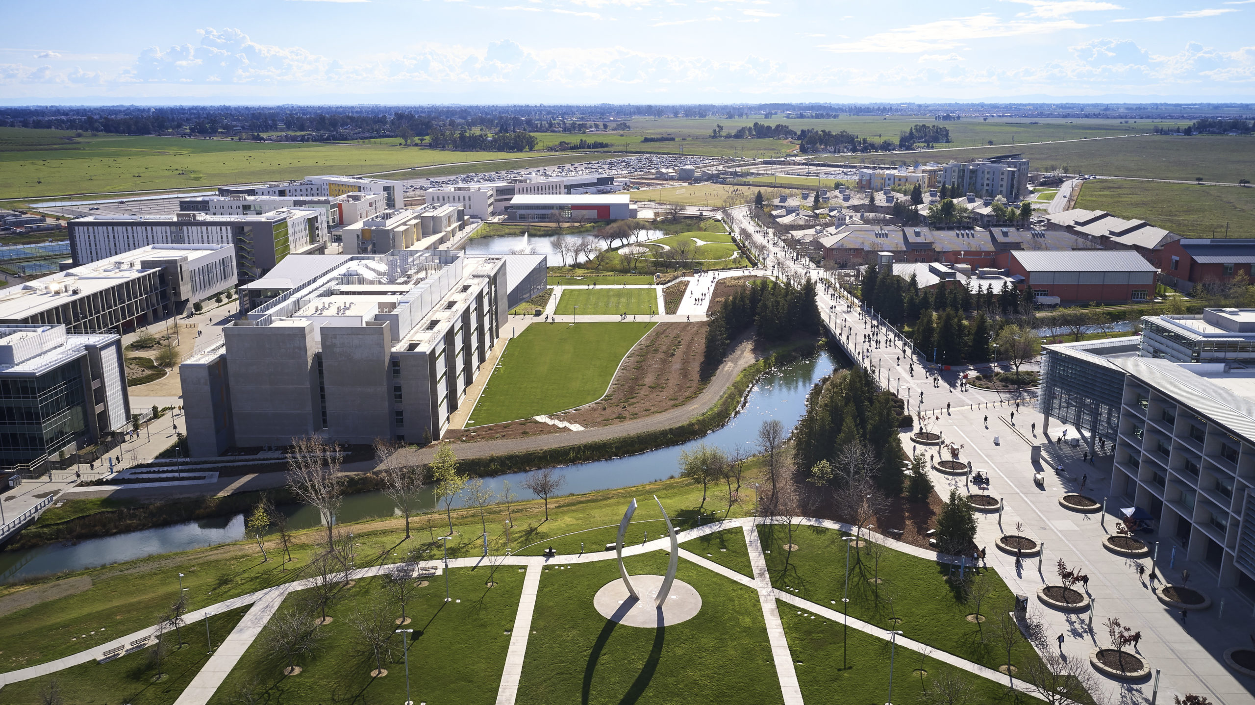 Architectural Record Highlights UC Merced, First Carbon-Neutral Public